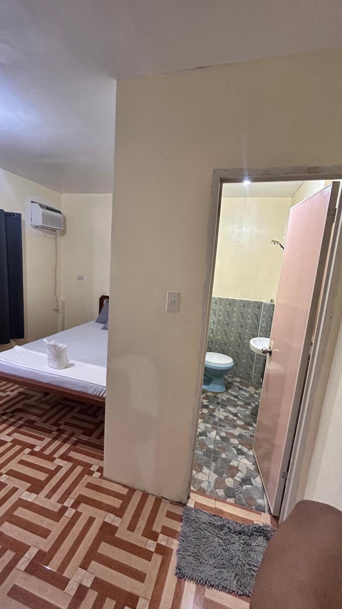 Carillo Guest House Coron Luaran gambar