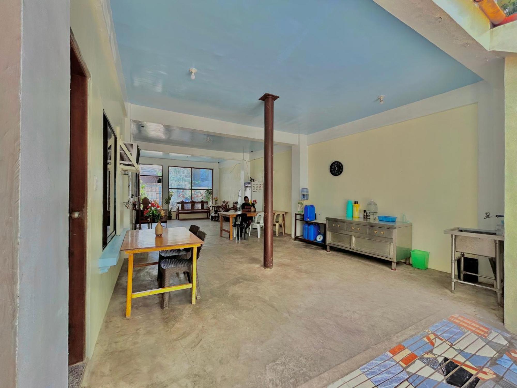 Carillo Guest House Coron Luaran gambar