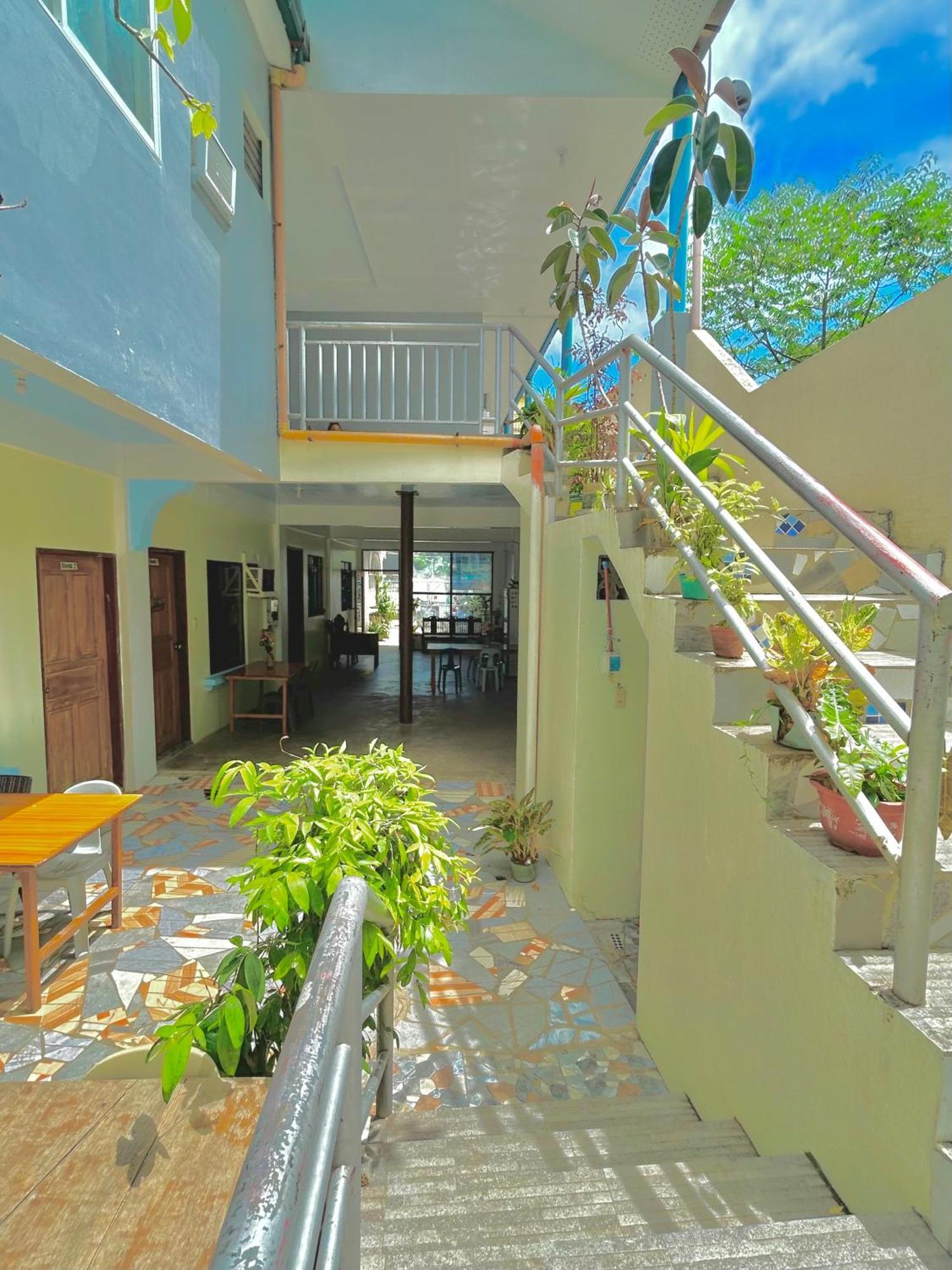Carillo Guest House Coron Luaran gambar