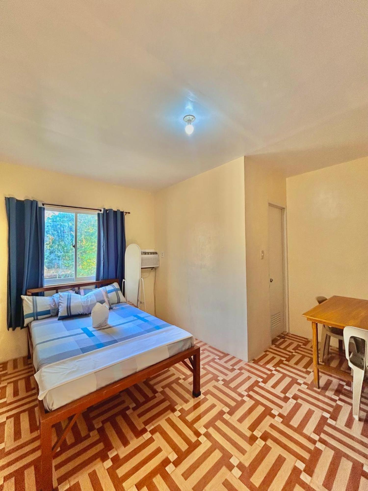 Carillo Guest House Coron Luaran gambar