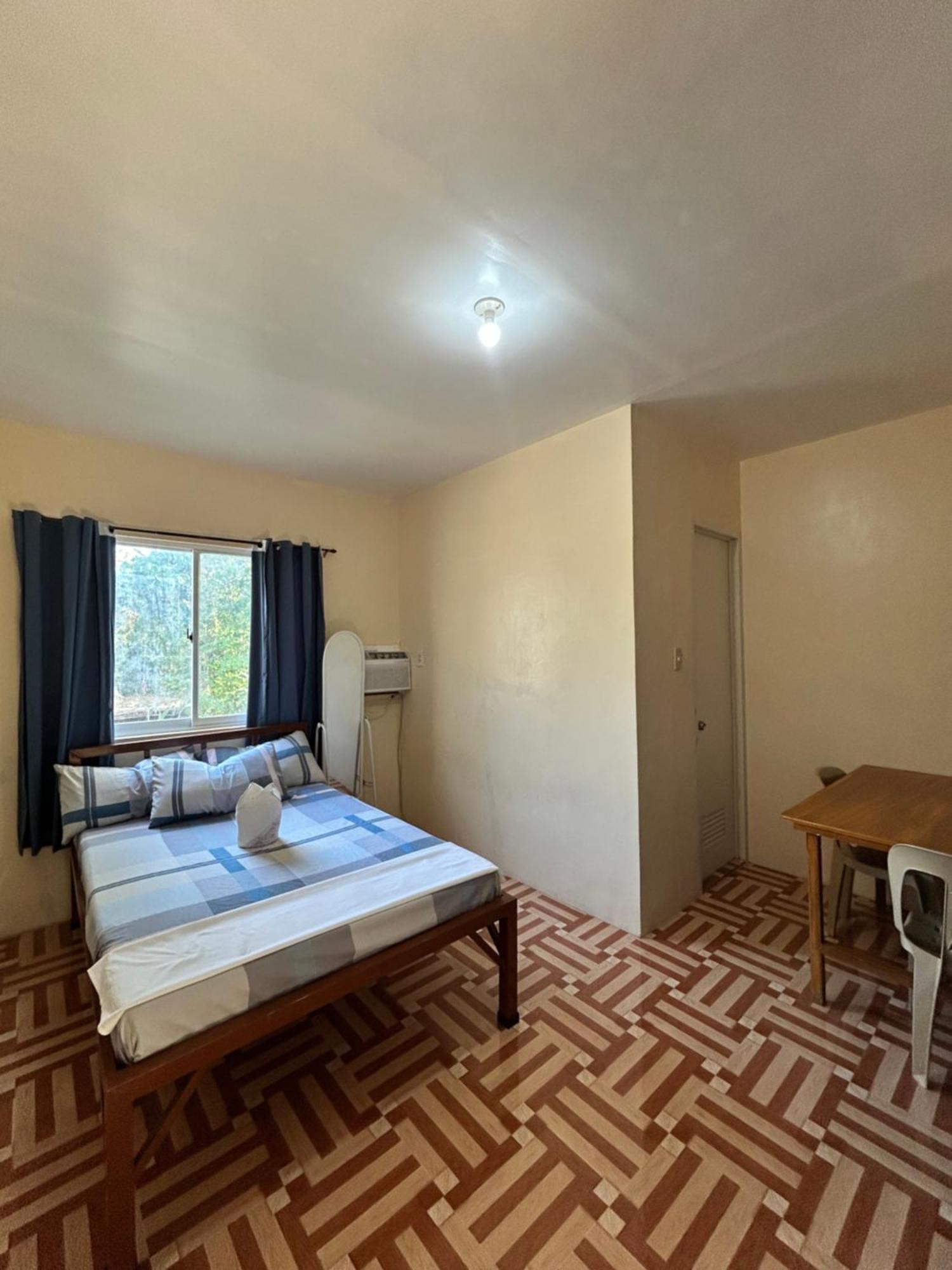 Carillo Guest House Coron Luaran gambar