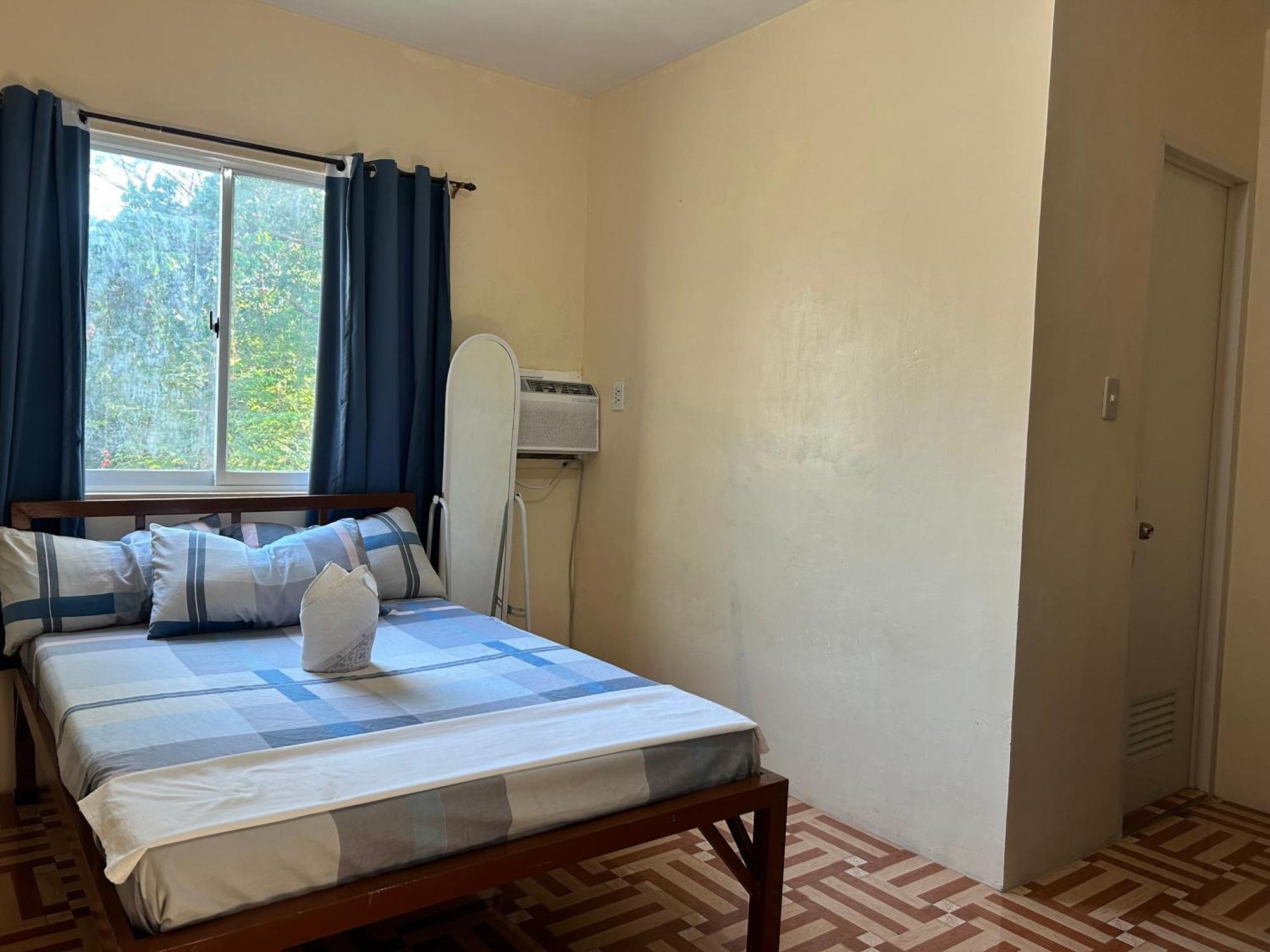 Carillo Guest House Coron Luaran gambar