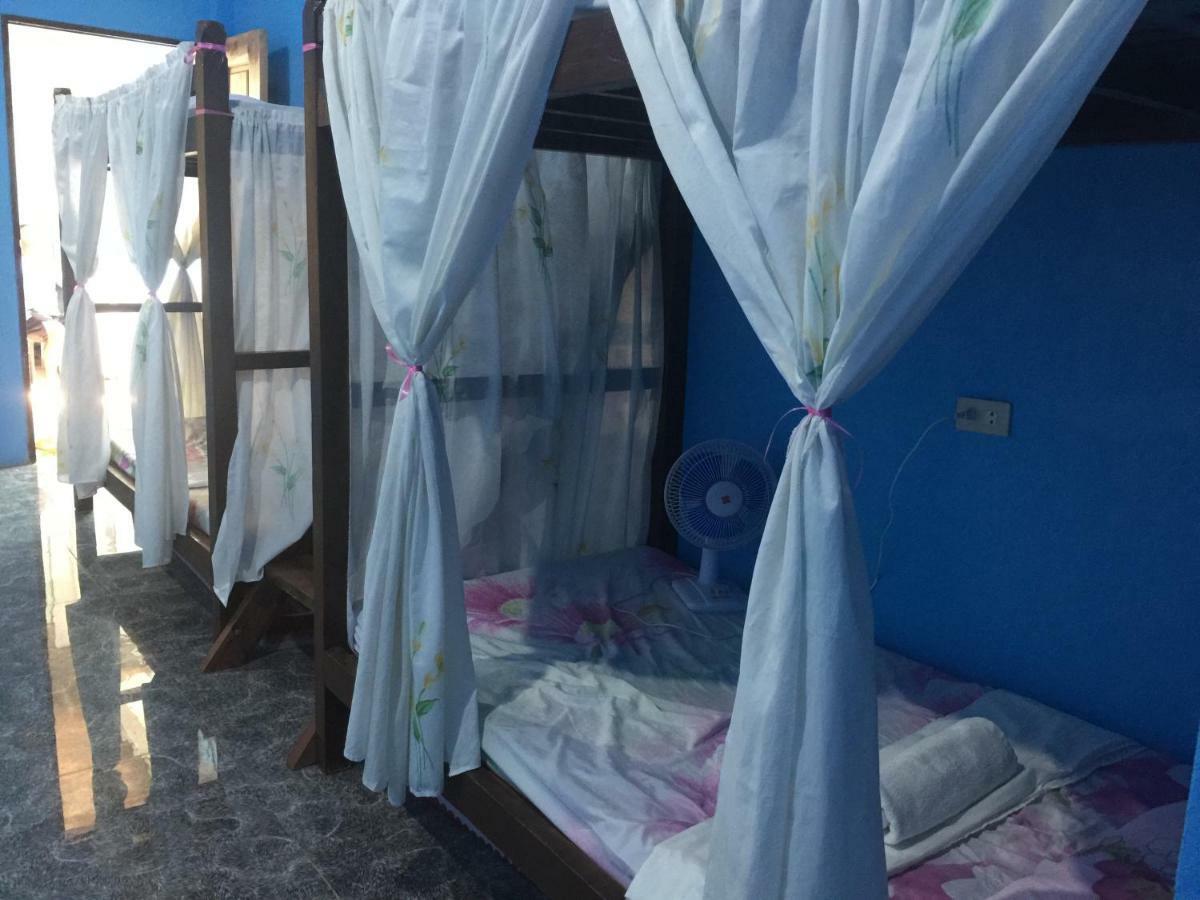 Carillo Guest House Coron Luaran gambar